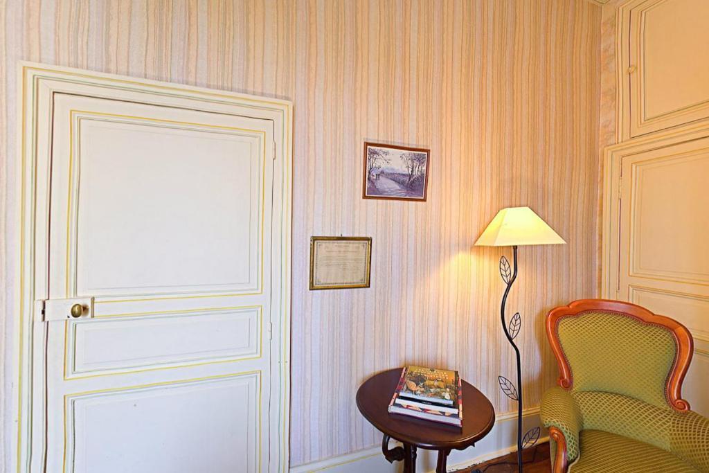 Amphore Du Berry Saint-Amand-Montrond Quarto foto