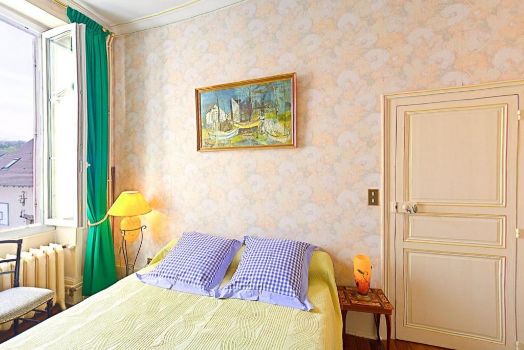 Amphore Du Berry Saint-Amand-Montrond Quarto foto