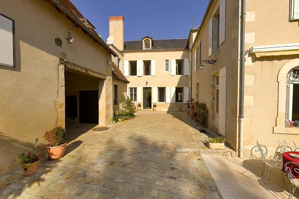 Amphore Du Berry Saint-Amand-Montrond Exterior foto