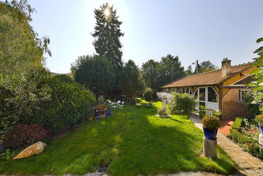 Amphore Du Berry Saint-Amand-Montrond Exterior foto