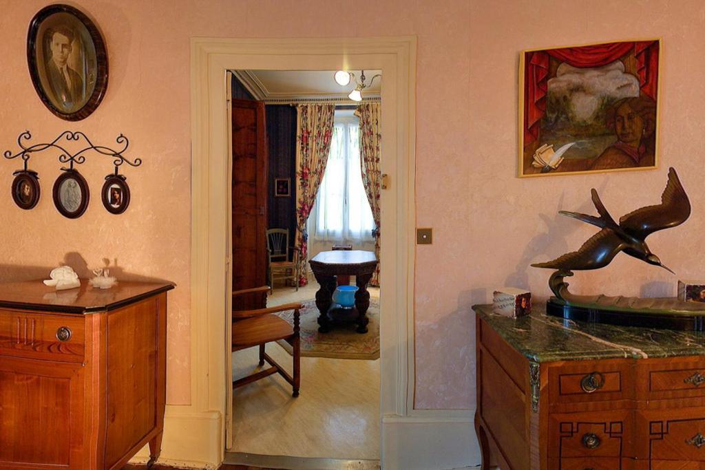 Amphore Du Berry Saint-Amand-Montrond Quarto foto