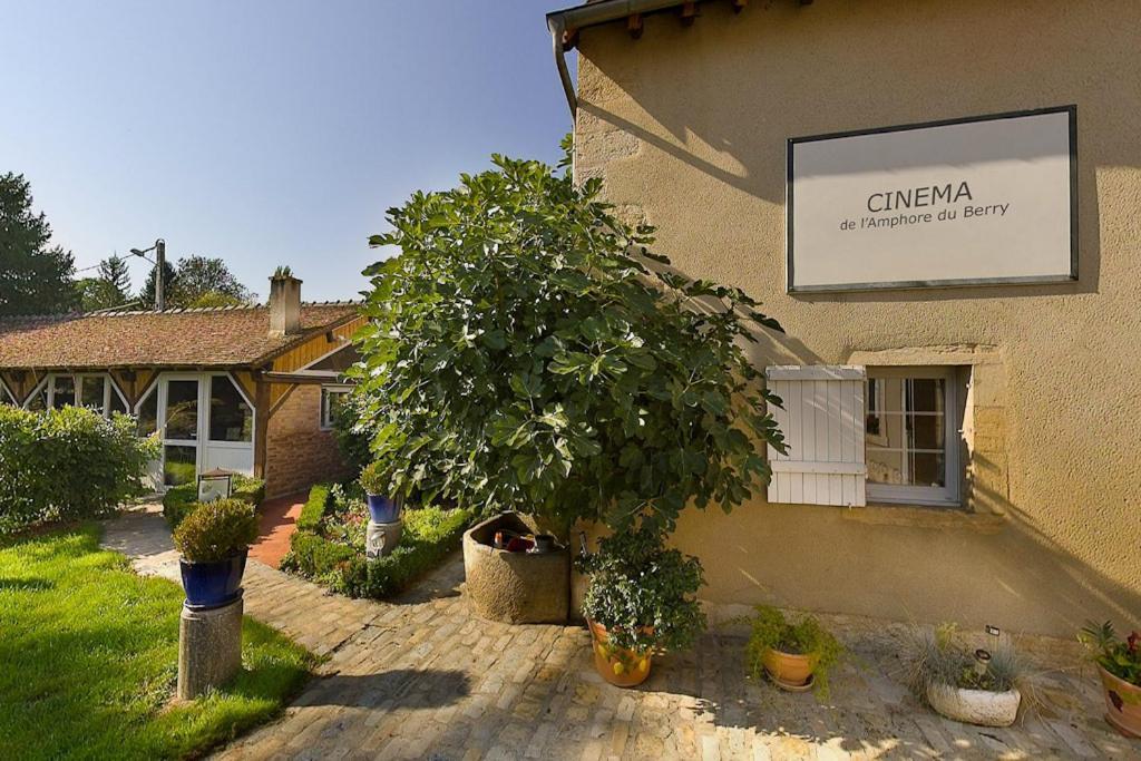 Amphore Du Berry Saint-Amand-Montrond Exterior foto